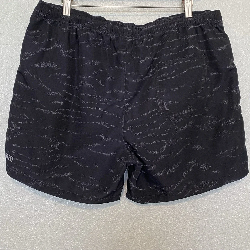 KSUBI Tiger Stripe men's XL Board Shorts Whip Print Mesh Lined Rare‎ HTF Shorts